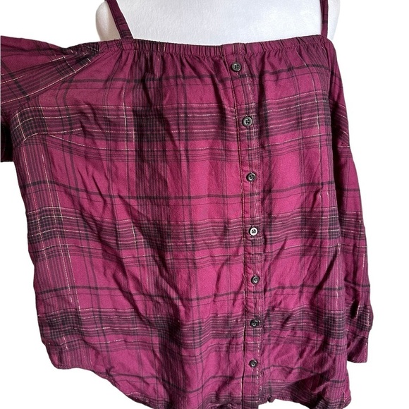 Torrid Purple Plaid Button Front Cold Shoulder Top Size 2 - Picture 16 of 17